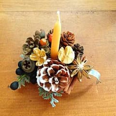 もも様専用♡蜜蝋キャンドルのクリスマスアレンジのサムネイル