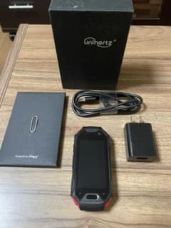 Unihertz Atom SIMフリー　外装難有りのサムネイル