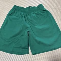 無地 グリーン ショートパンツ ハーフパンツのサムネイル