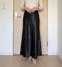 サテン ロングスカート ブラック フリーサイズ 着回し抜群のサムネイル