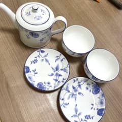 ブループラム カップ 2客 ＆ポットセットウェッジウッド 湯飲み - メルカリ