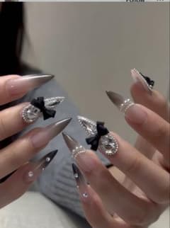 ネイルチップ ブラック グラデーション リボン 韓国 ワンホン Y2K ギャルのサムネイル