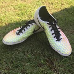 サッカースパイク マジスタ27.5のサムネイル