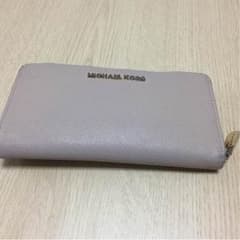 Michaelkors マイケルコース 長財布のサムネイル