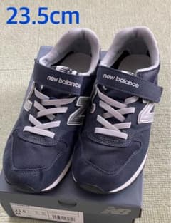 new balance ネイビー スニーカーのサムネイル