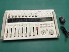 Zoom R16 マルチトラックレコーダーのサムネイル