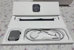 Apple Watch SE（第2世代）44mm ミッドナイト GPSモデルのサムネイル
