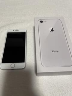 Apple iPhone 8 ホワイト64GB 本体 docomo系のサムネイル