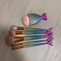 メイクブラシのサムネイル