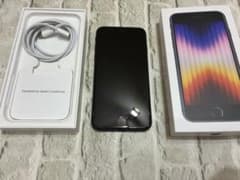 iPhoneSE3 本体128GB ブラック　修理交換歴無しのサムネイル