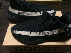 YEEZY BOOST 350 V2 oreoのサムネイル