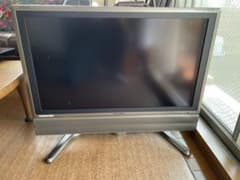 ★京都市内まで引き取り限定で★2004年製32型シャープの液晶テレビのサムネイル