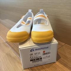未使用　moonstar キャロット上履き 19.5 オレンジのサムネイル