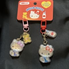 ハローキティ キーホルダー2個セット（お揃いニコにこ） - メルカリ