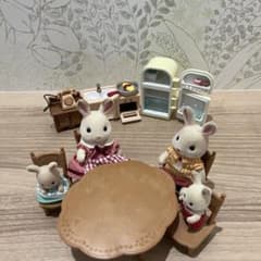 シルバニアファミリー 家具 人形 まとめ売り キッチン テーブル 冷蔵庫 うさぎ