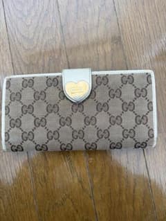 GUCCI GGパターン 長財布 ハート金具 - メルカリ