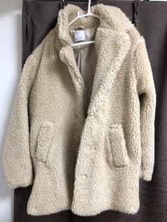 Bershka ベルシュカ ボアコートのサムネイル