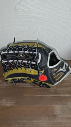 ミズノプロ軟式オーダーグラブ 黒/黄色 イチローモデル 左投げ - メルカリ