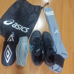 asics スパイク 女子サッカーのサムネイル