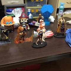 フィギュアのサムネイル