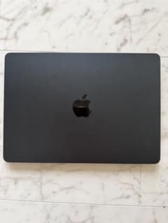 Apple MacBook 本体 13.6 256GBのサムネイル