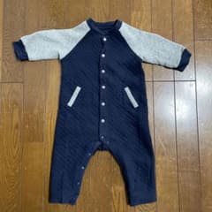厚手のロンパースのサムネイル