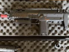 東京マルイ製 電動コンパクトマシンガン MP7A1 リポバッテリー仕様のサムネイル
