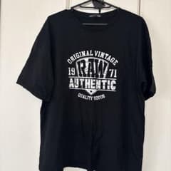 Dazy 半袖Tシャツ ブラック ヴィンテージ風ロゴ