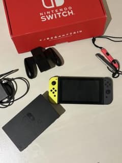 Nintendo Switch 本体 ネオンイエロー グレーのサムネイル
