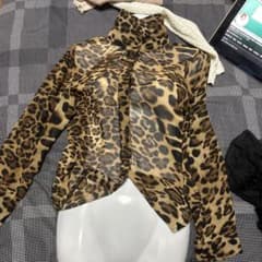 ヒョウ柄 ハイネック トップスのサムネイル