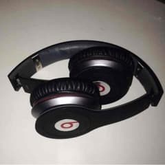BEATS ヘッドホンのサムネイル