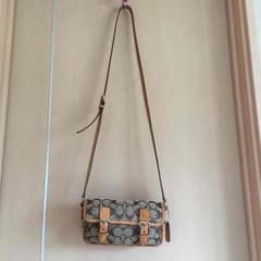 baranomiya様10日までお取り置き☆ COACH 斜め掛け バッグのサムネイル