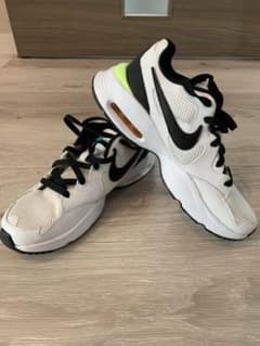 NIKE エアマックス 新品(24.5〜25cm)のサムネイル