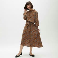 わこちゃん様専用 GU フラワープリントミディワンピース（長袖）のサムネイル