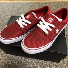 ★新品★DCスニーカー　23㎝のサムネイル