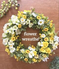 フラワーリース（yellow flower wreathe） - メルカリ