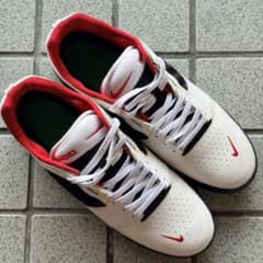 値引Nike ISHOD スニーカー ホワイト/ブラック/レッドのサムネイル