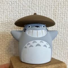 Ceramic double-sided My Neighbor Totoro figurine doll with umbrella and hat (Ghibli)