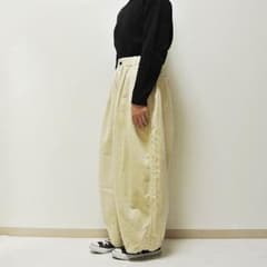 ハーベスティー サーカスパンツ コーデュロイ サイズ2のサムネイル