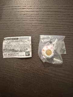 プリキュアオールスターズ　変身めじるしアクセサリー　スイーツパクトのサムネイル