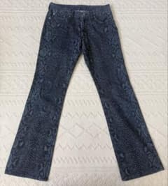 mossimo モッシモ ジーンズ デニム フレア パンツ 蛇柄 総柄 - メルカリ