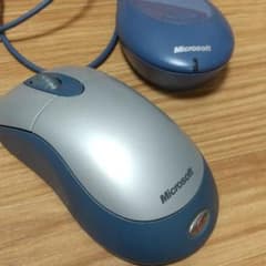 マイクロソフト ワイヤレスマウスのサムネイル