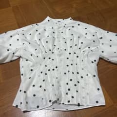 Mila Owen polka dot blouse with short sleeves