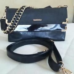 VIVAYOU 黒のショルダーバッグのサムネイル