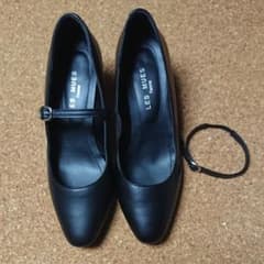 パンプス 黒のサムネイル