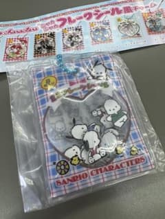 サンリオキャラクターズ シャカシャカフレークシール風チャーム ポチャッコのサムネイル