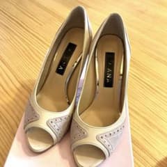 DIANA ダイアナ オープントゥパンプス 22.5cmのサムネイル