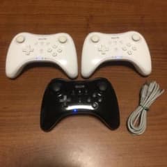 Nintendo WII U PRO コントローラ 3個セットのサムネイル