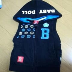 売りつくしセール中!!様専用   ベビド♡フード付きベストのサムネイル