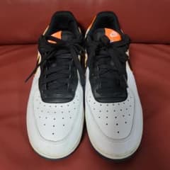 中古  NIKE  エアフォース 1  25cmのサムネイル